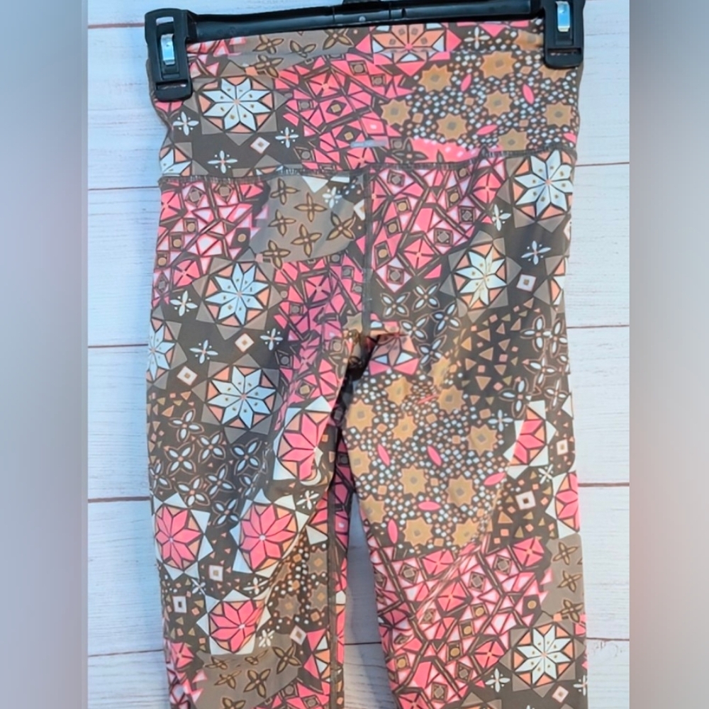 Nwot RARE Aerie Beautiful Colorful Bohemian Pattern Leggings Size Small - Picture 1 of 7